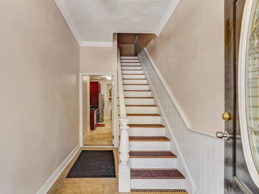 Historic Savannah Gold Private Condo With Pool - 2Bed, 1&Half Bath, Sleeps 6, 1St Floor, 15 Min Walk To Historic Savannah Center And All Attractions Exterior photo